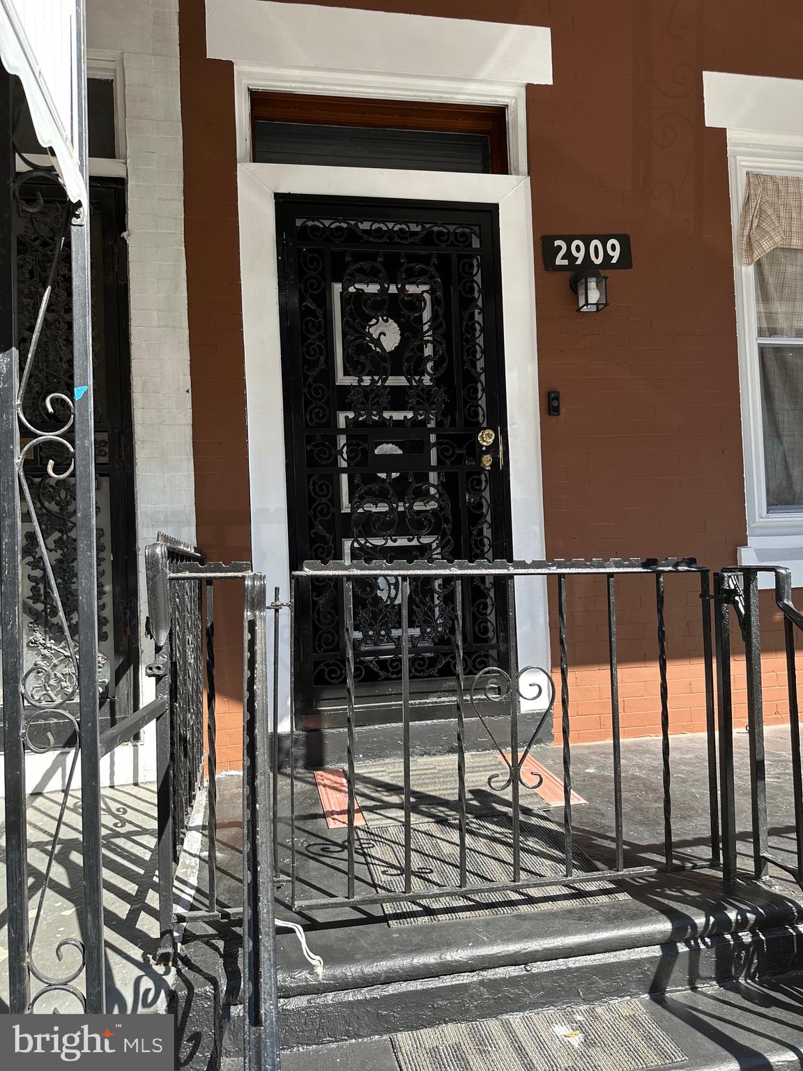 2909 N Park Ave