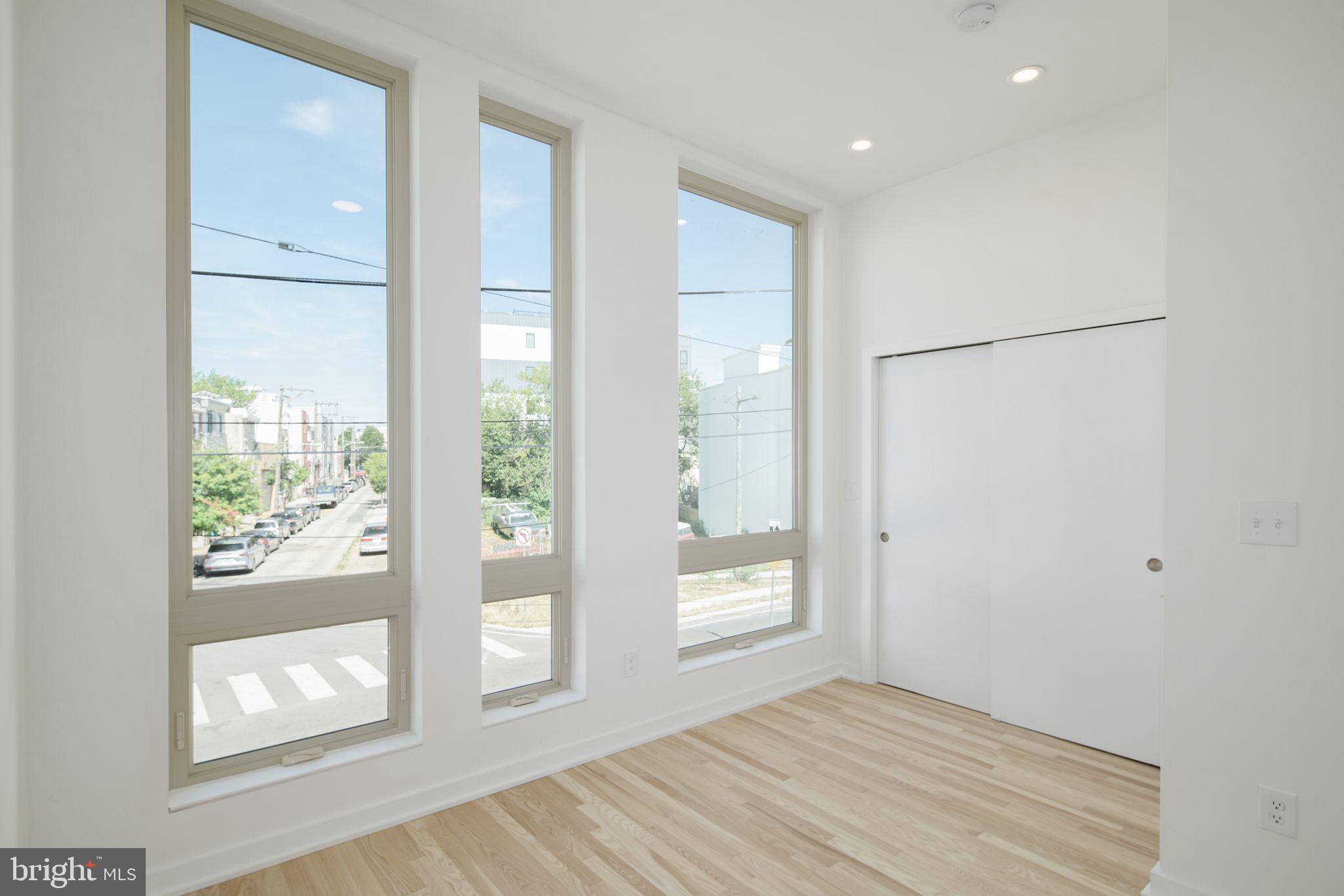 2331 Frankford Ave #2