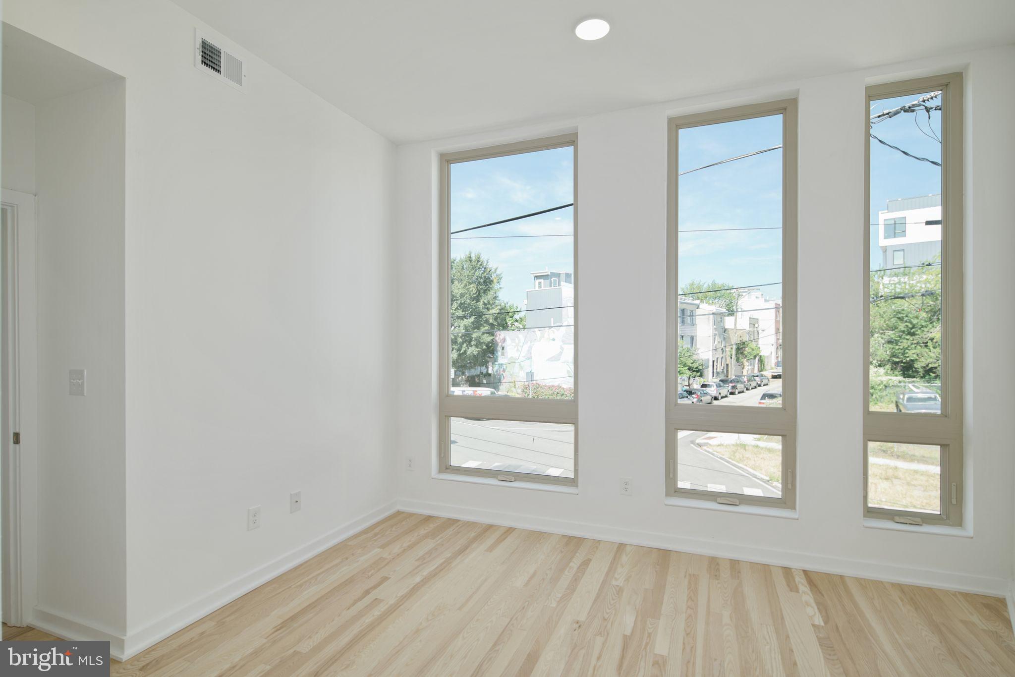 2331 Frankford Ave #2