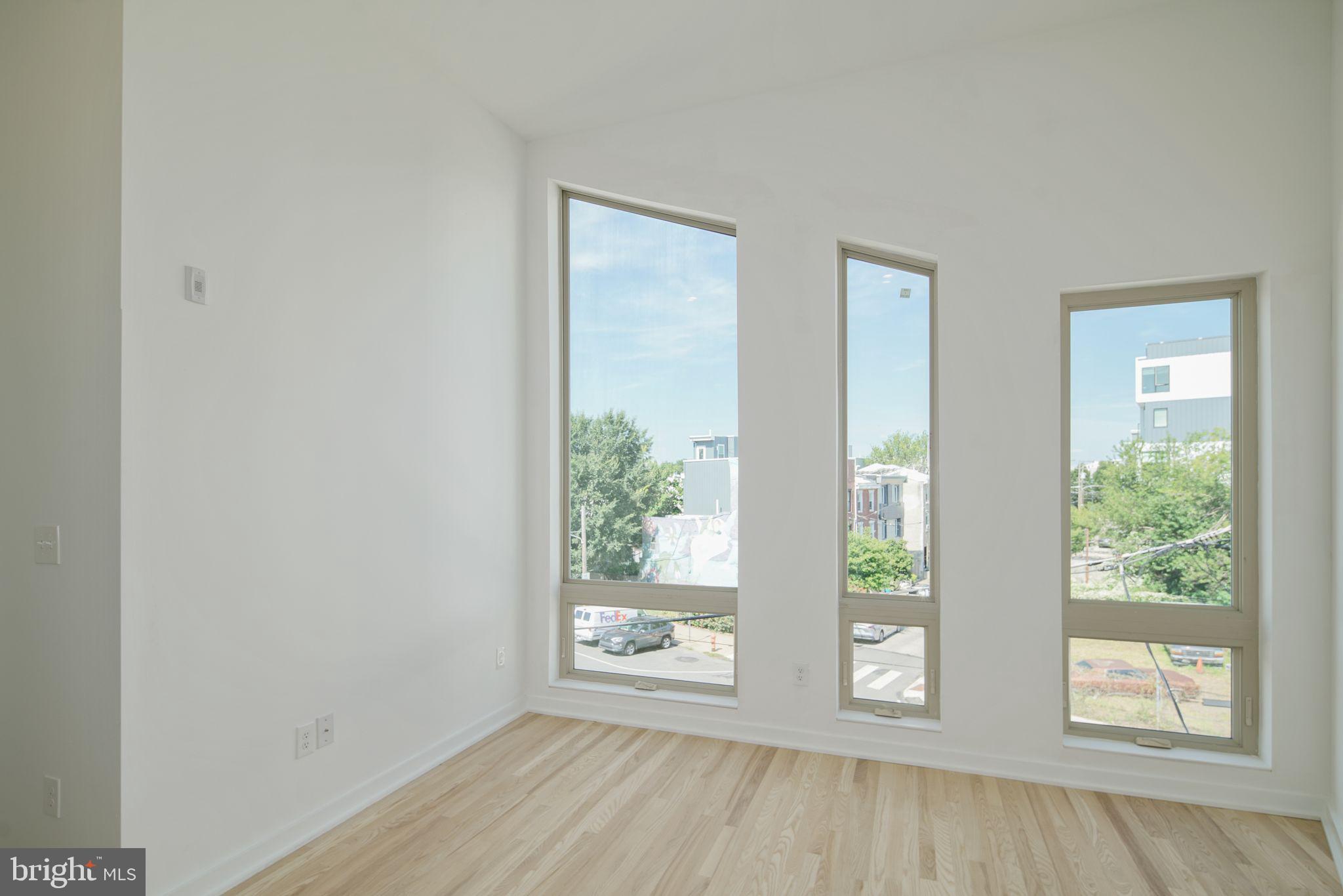 2331 Frankford Ave #3