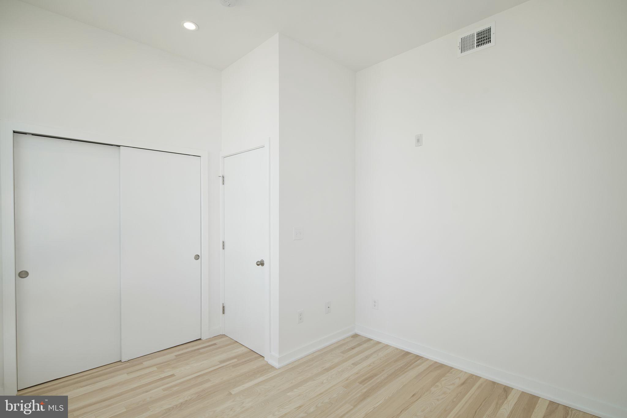 2331 Frankford Ave #3