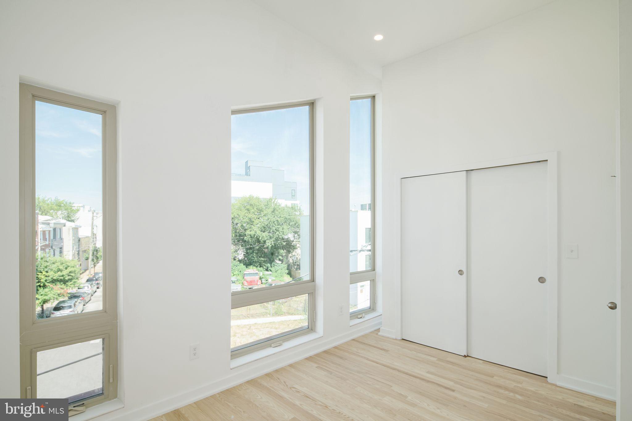 2331 Frankford Ave #3