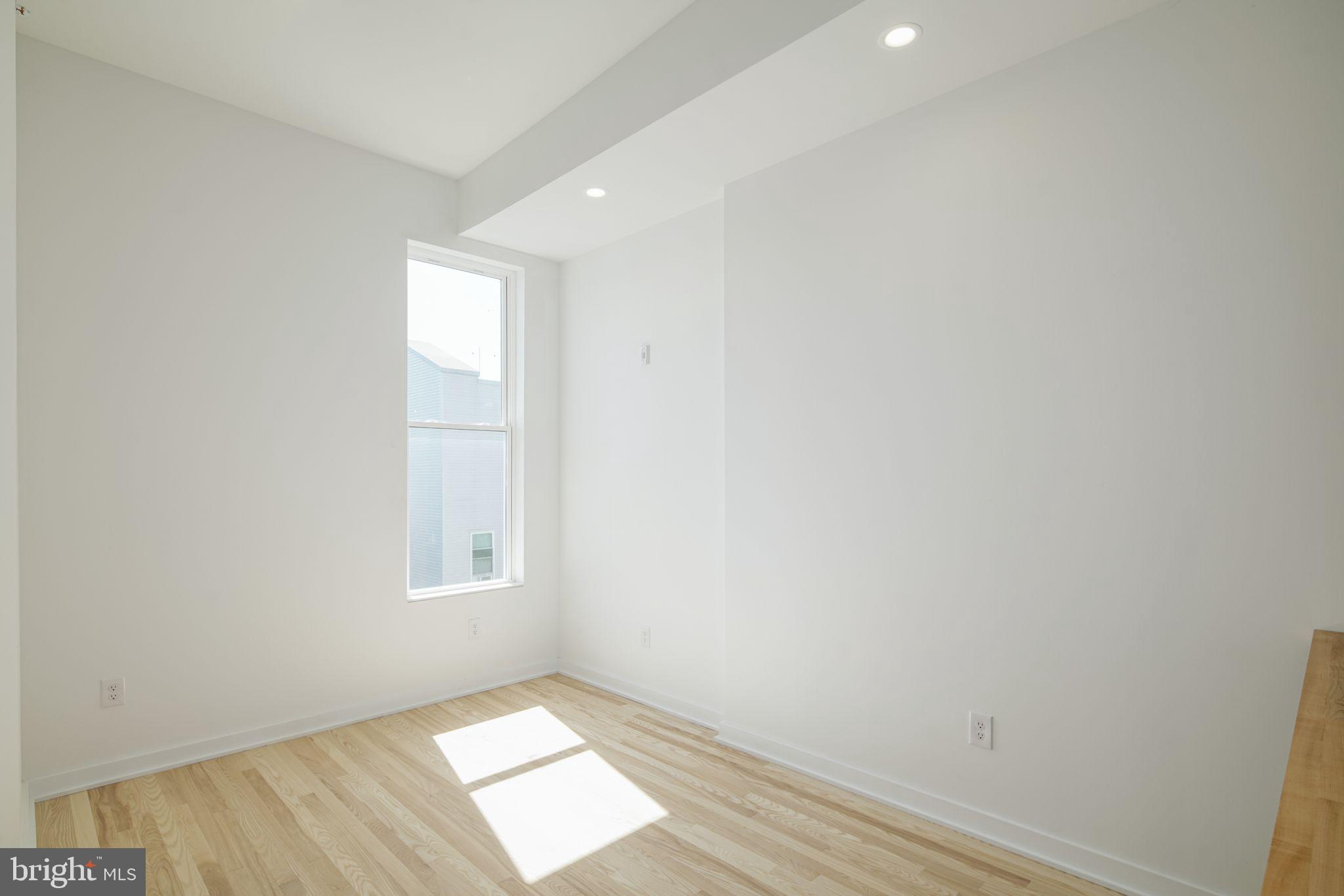 2331 Frankford Ave #3
