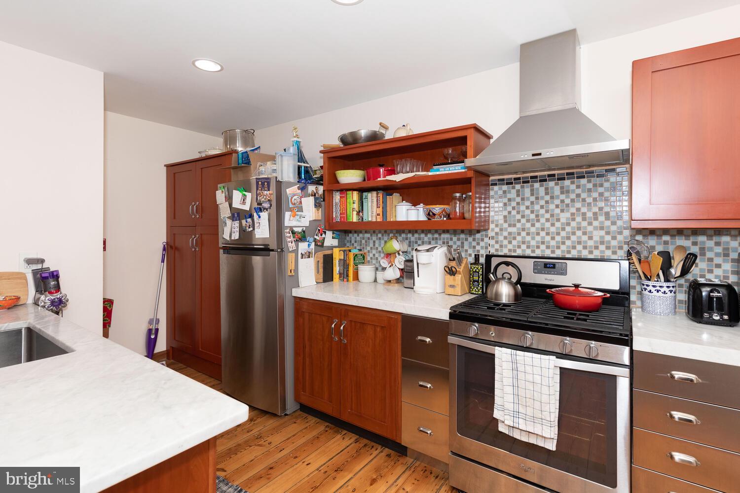 1123 N Orianna St #Front