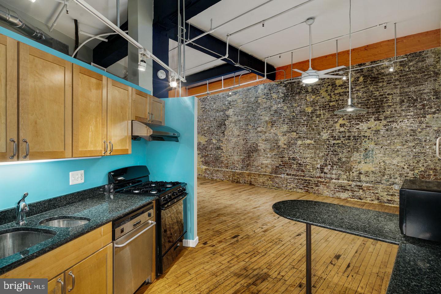 428-440 N 13th St #3i