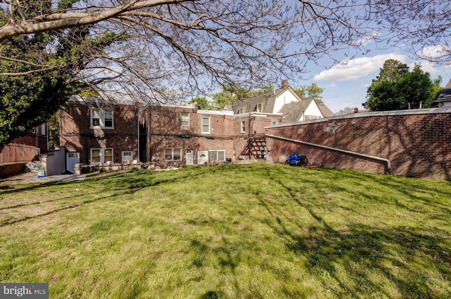 8022 Germantown Ave