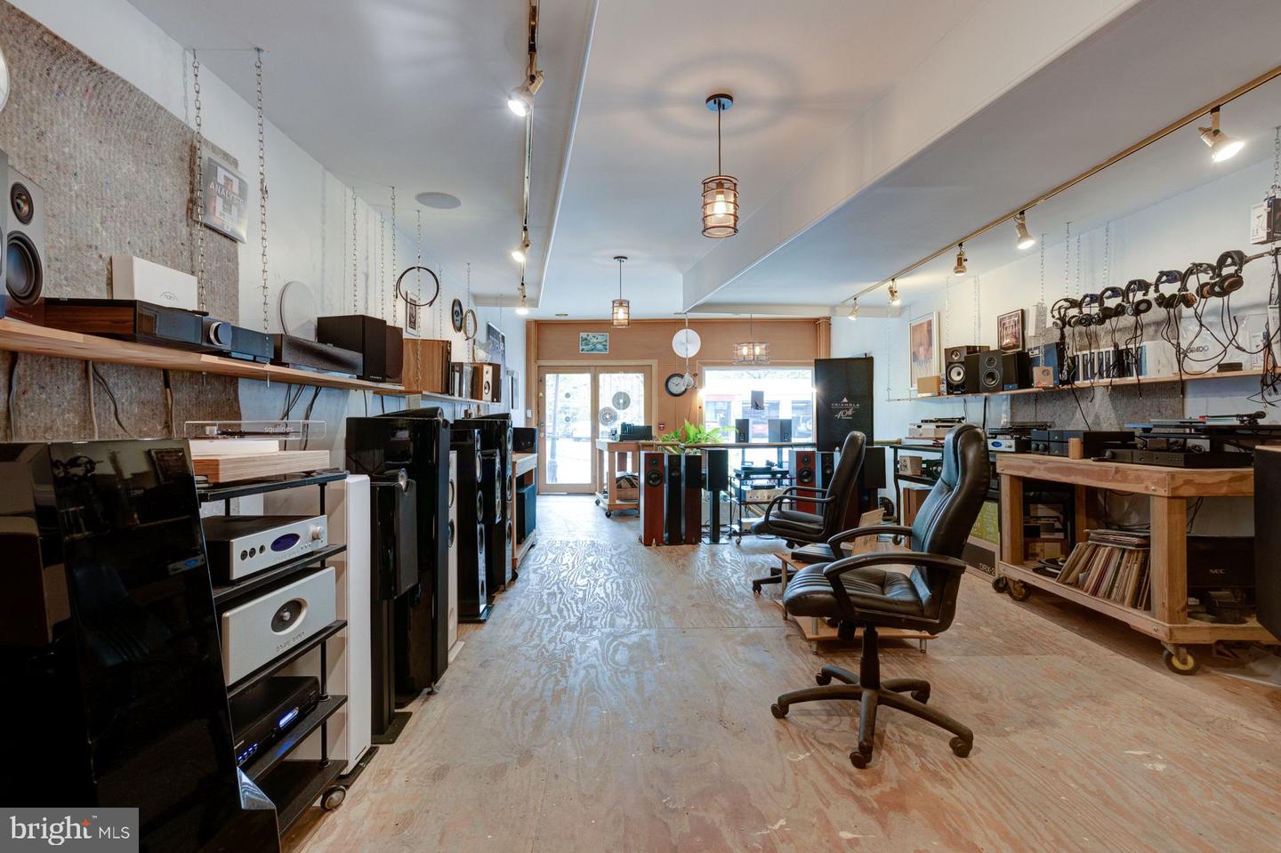 8022 Germantown Ave