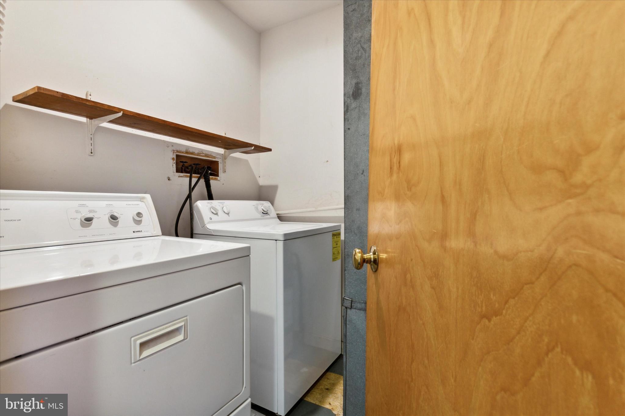 730-32 Bainbridge St