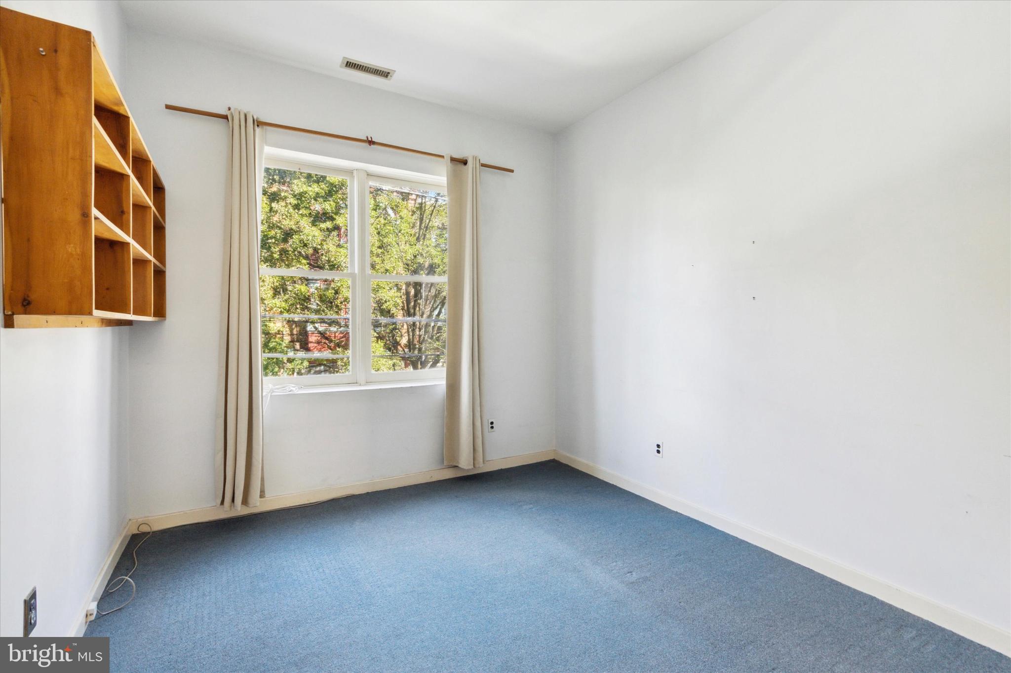 730-32 Bainbridge St