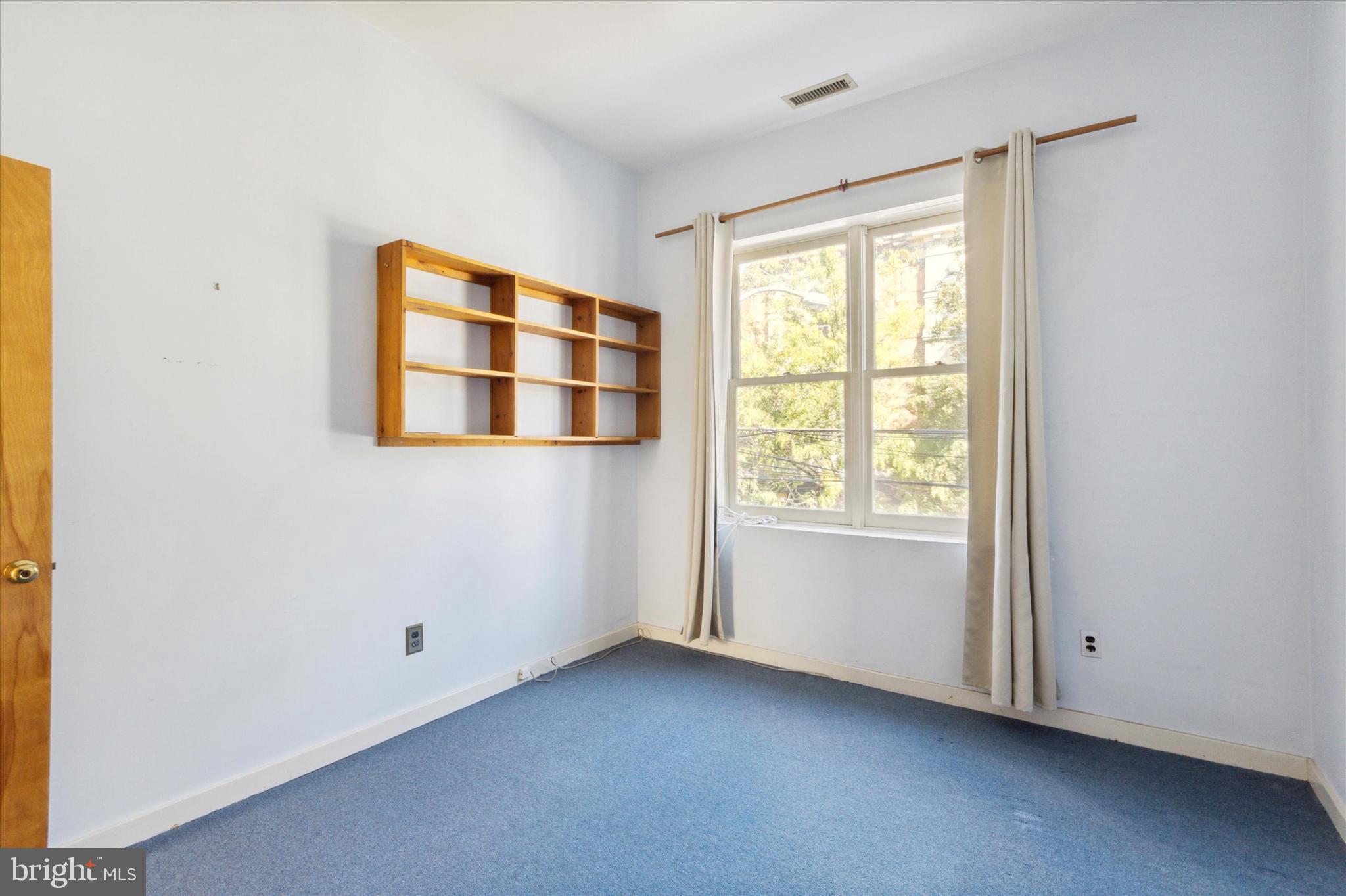 730-32 Bainbridge St