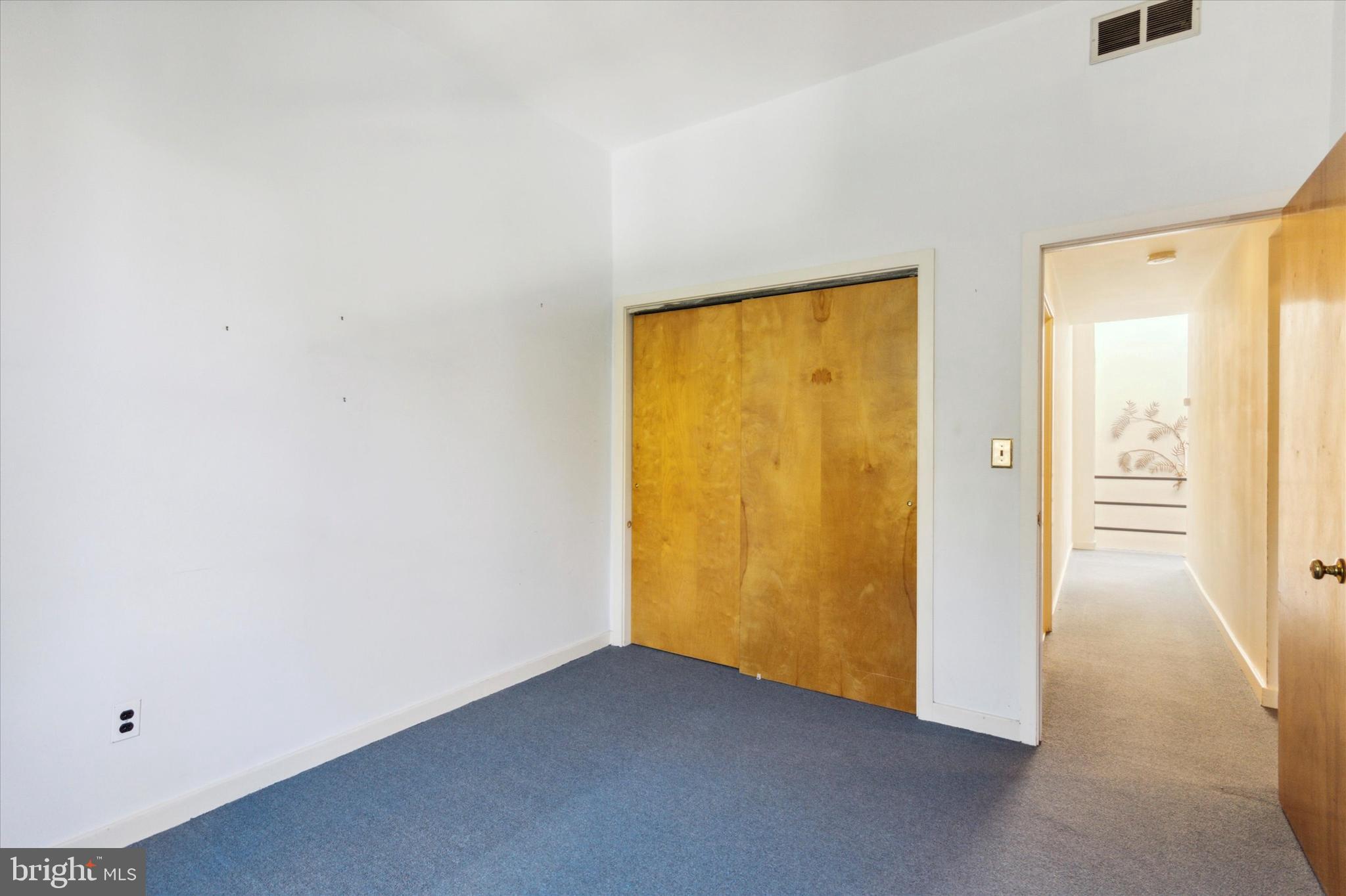 730-32 Bainbridge St