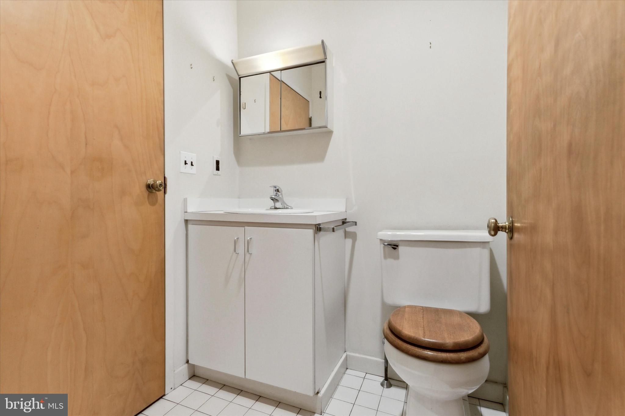 730-32 Bainbridge St