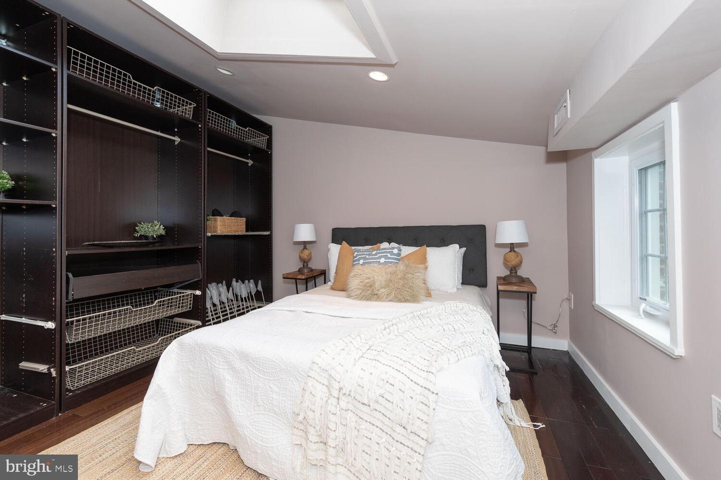 9 Bristow Pl