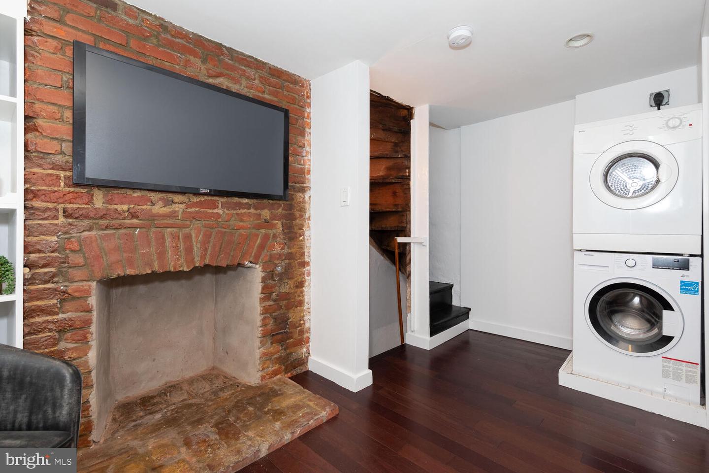 9 Bristow Pl