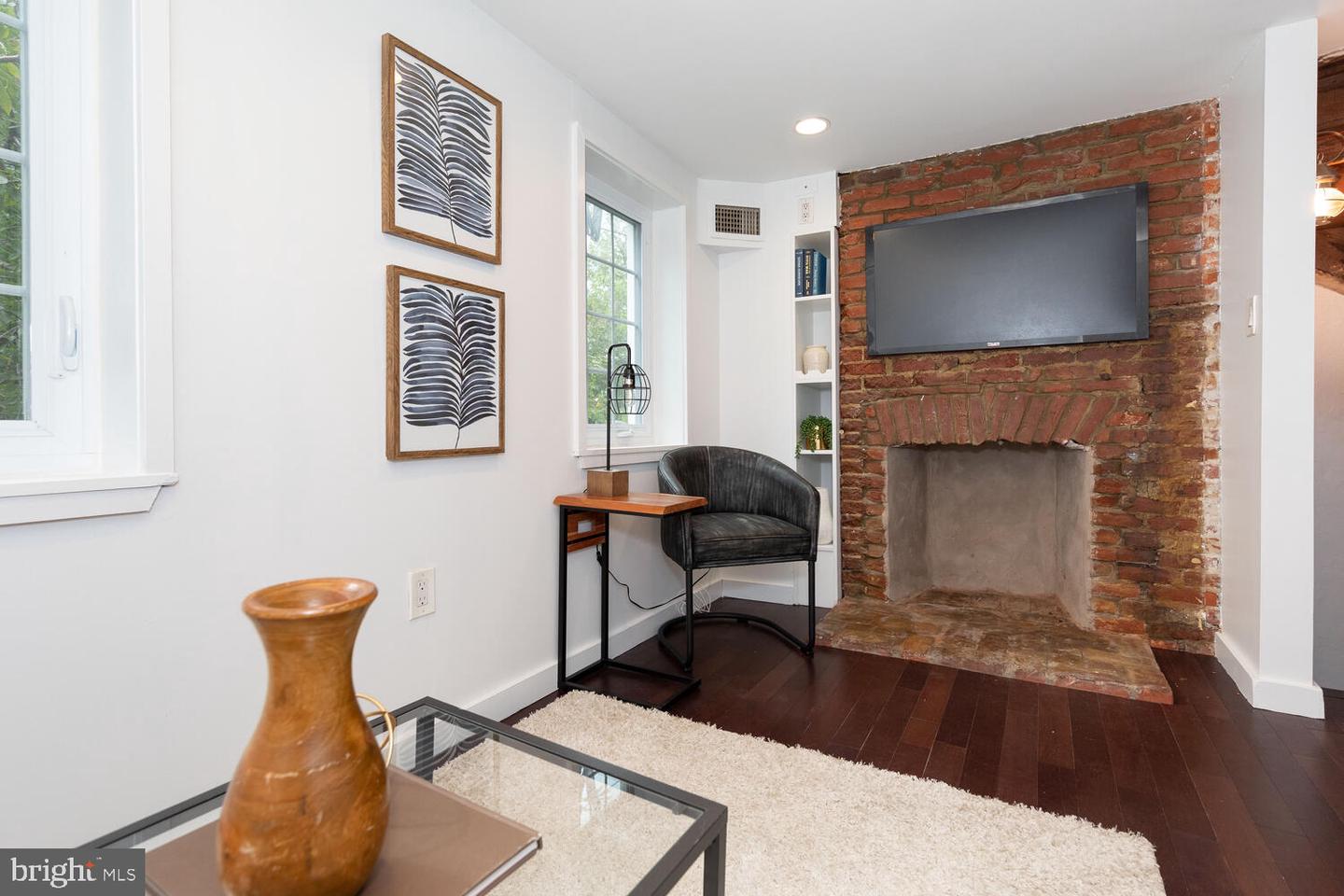 9 Bristow Pl