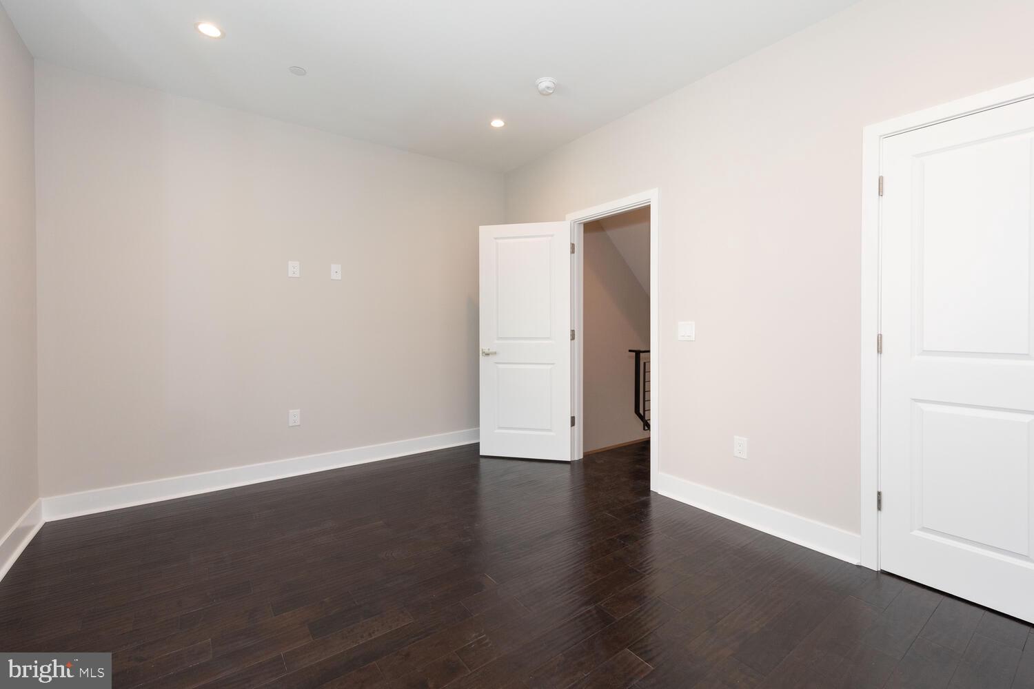 1645 W Cabot St