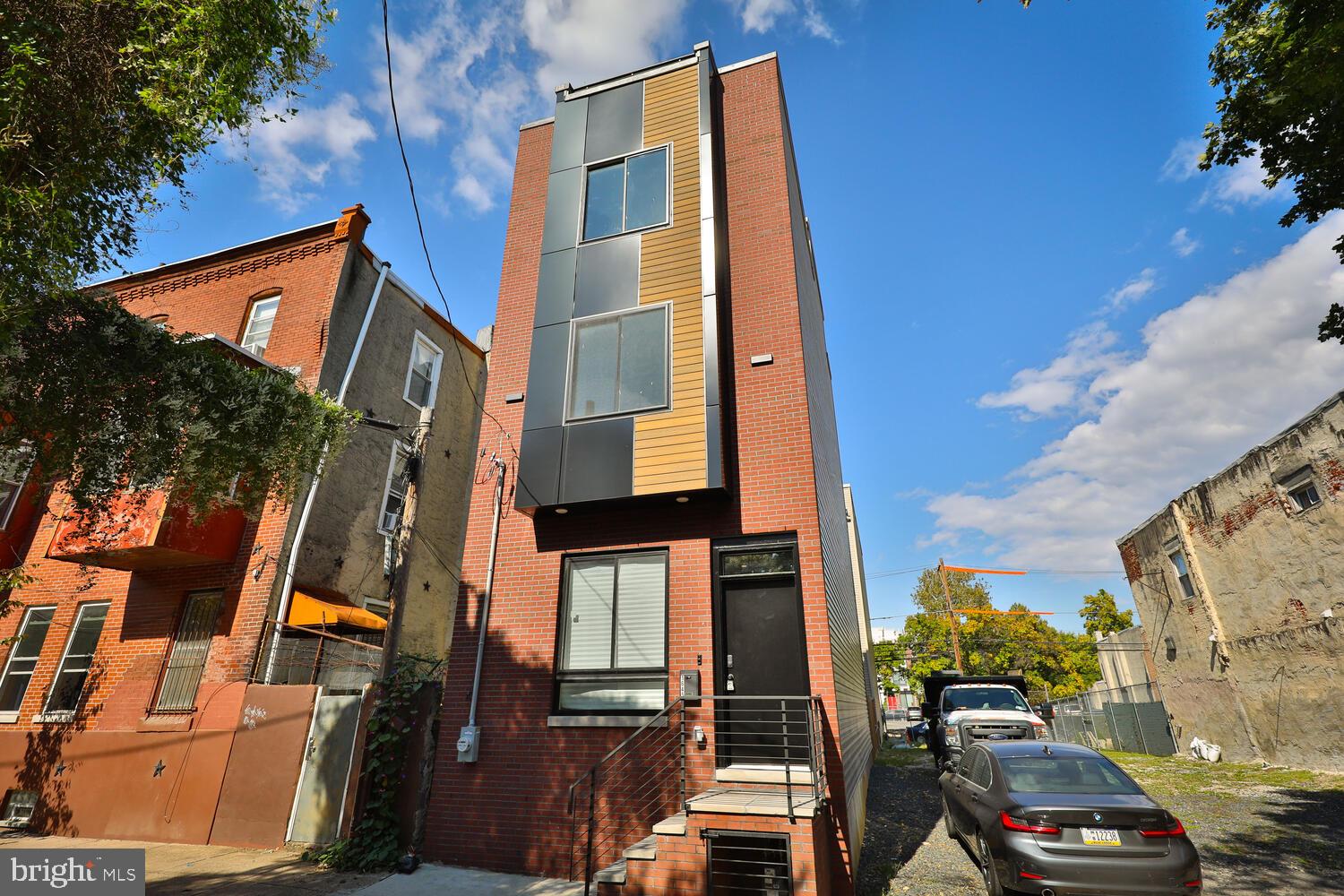 1645 W Cabot St