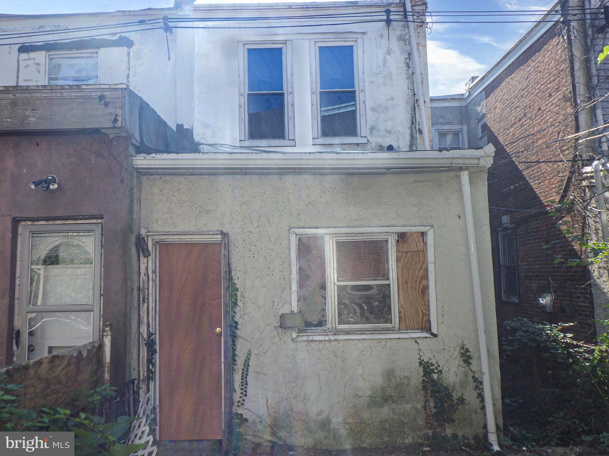 5635 Boyer St