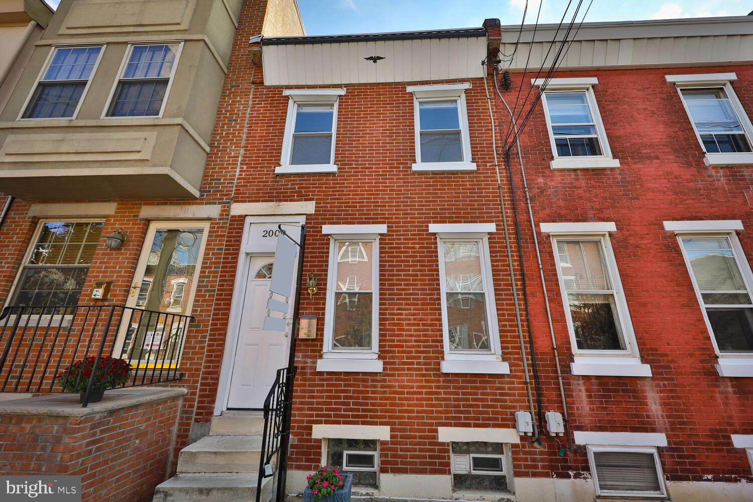 2009 Tulip St