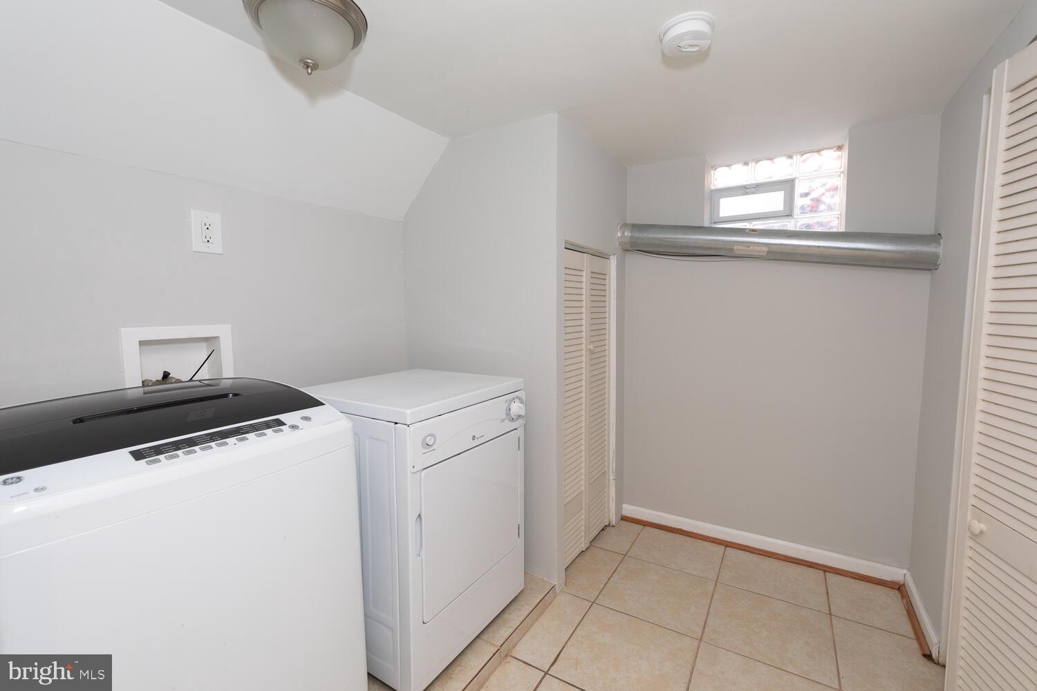 2009 Tulip St