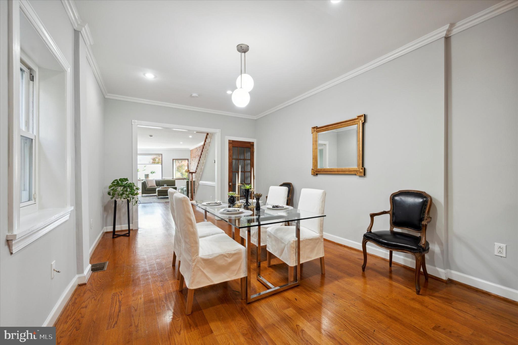 1536 Point Breeze Ave