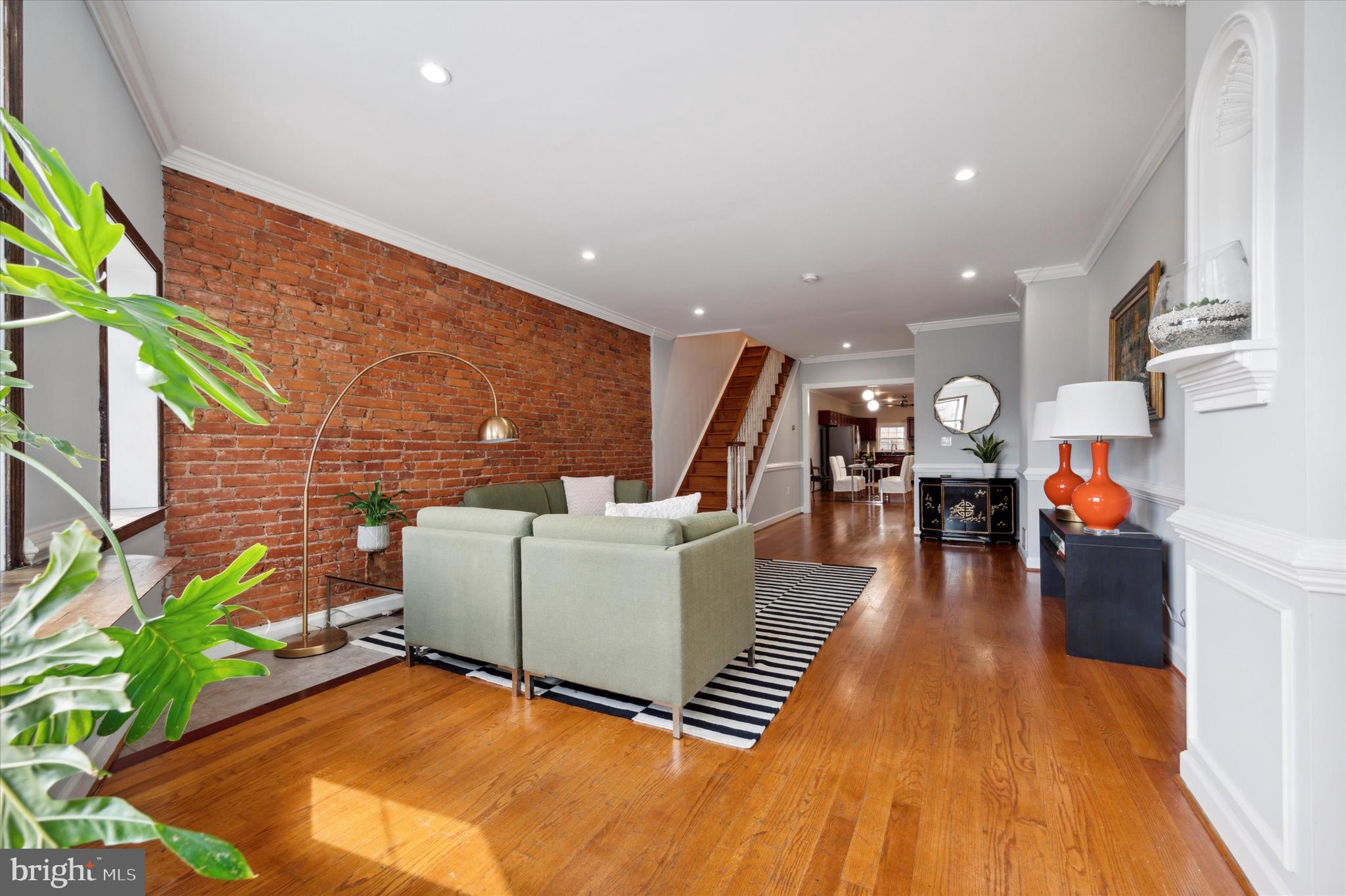 1536 Point Breeze Ave