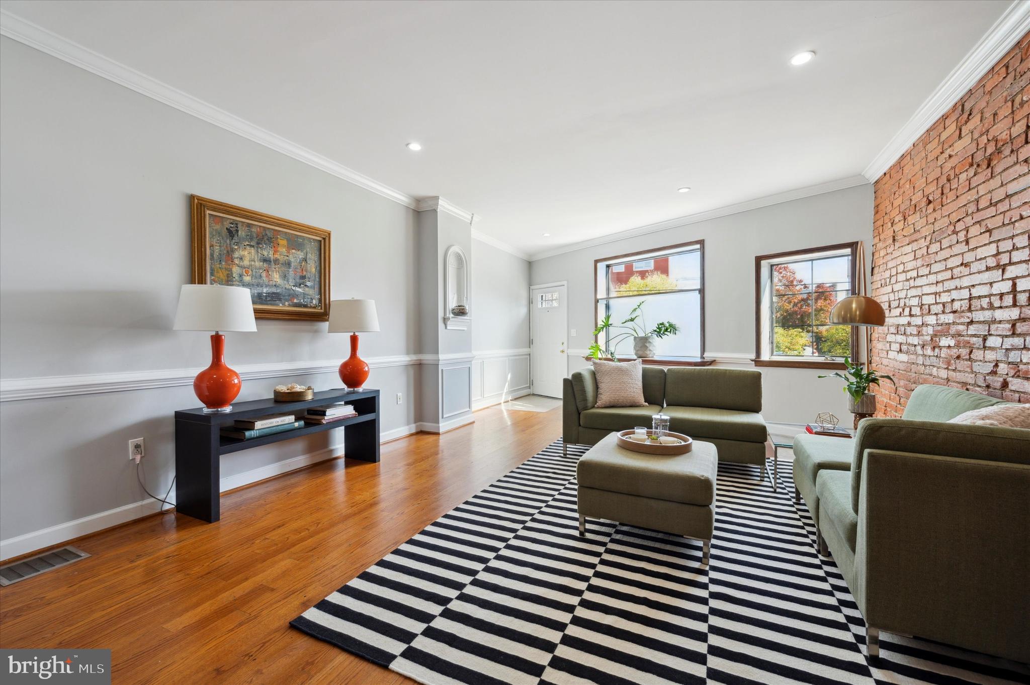 1536 Point Breeze Ave