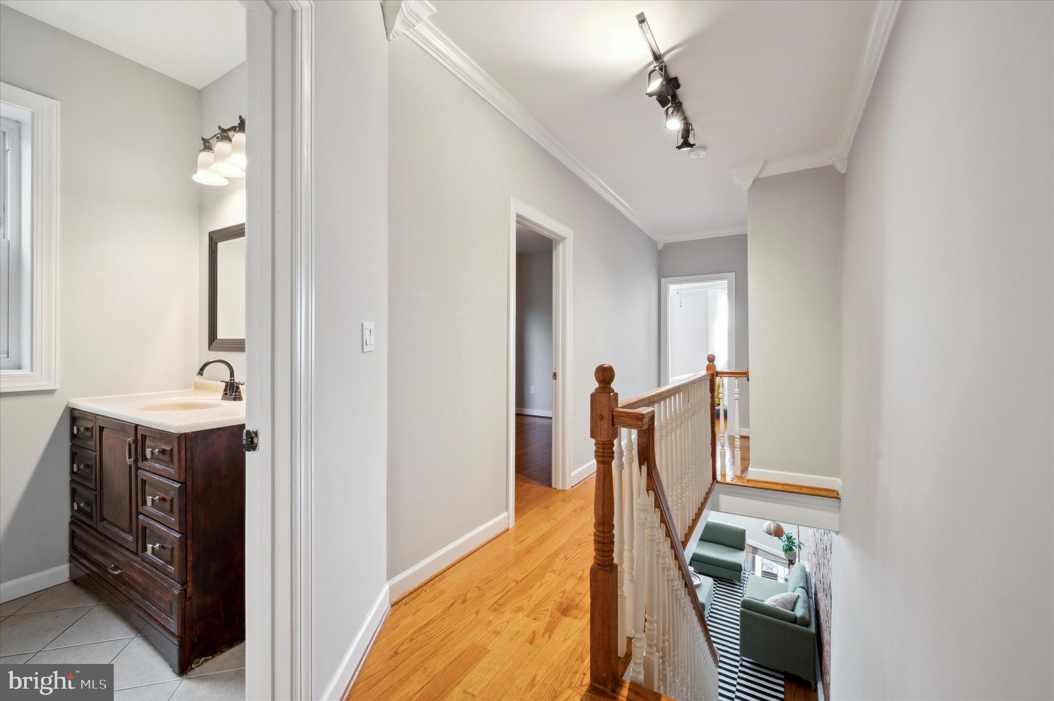 1536 Point Breeze Ave