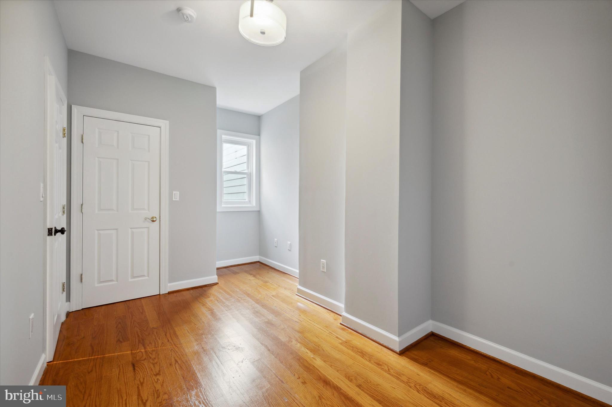 1536 Point Breeze Ave