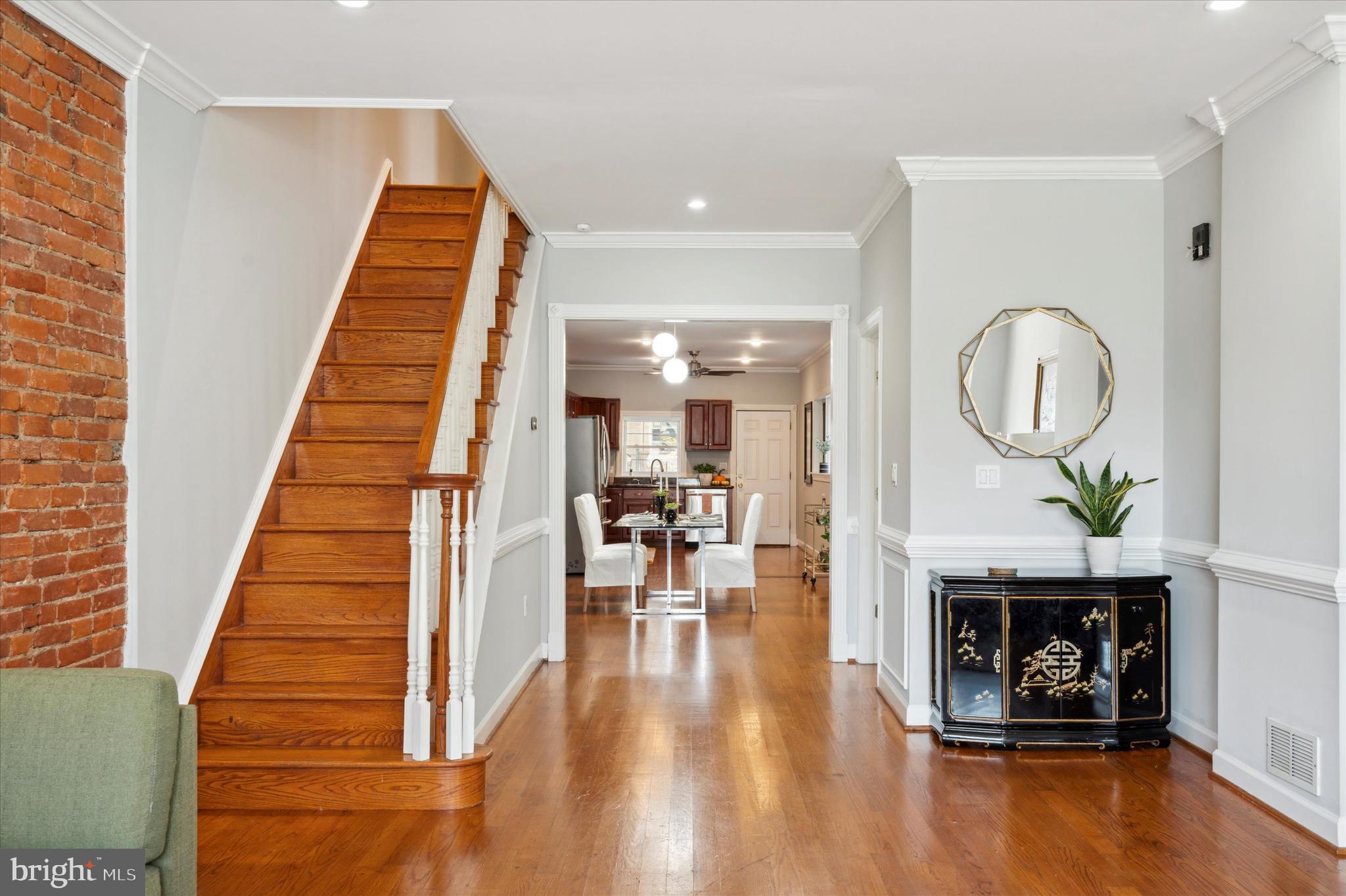 1536 Point Breeze Ave