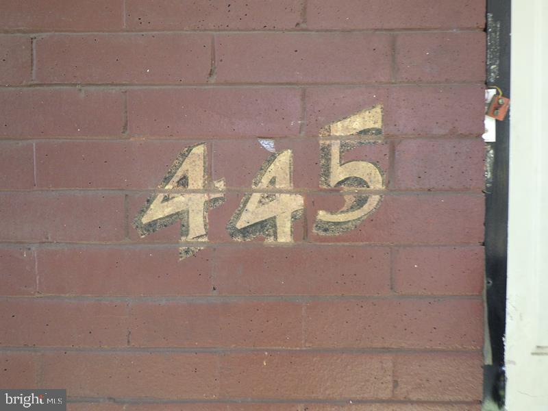 445 W Roosevelt Blvd