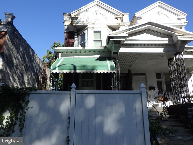 445 W Roosevelt Blvd