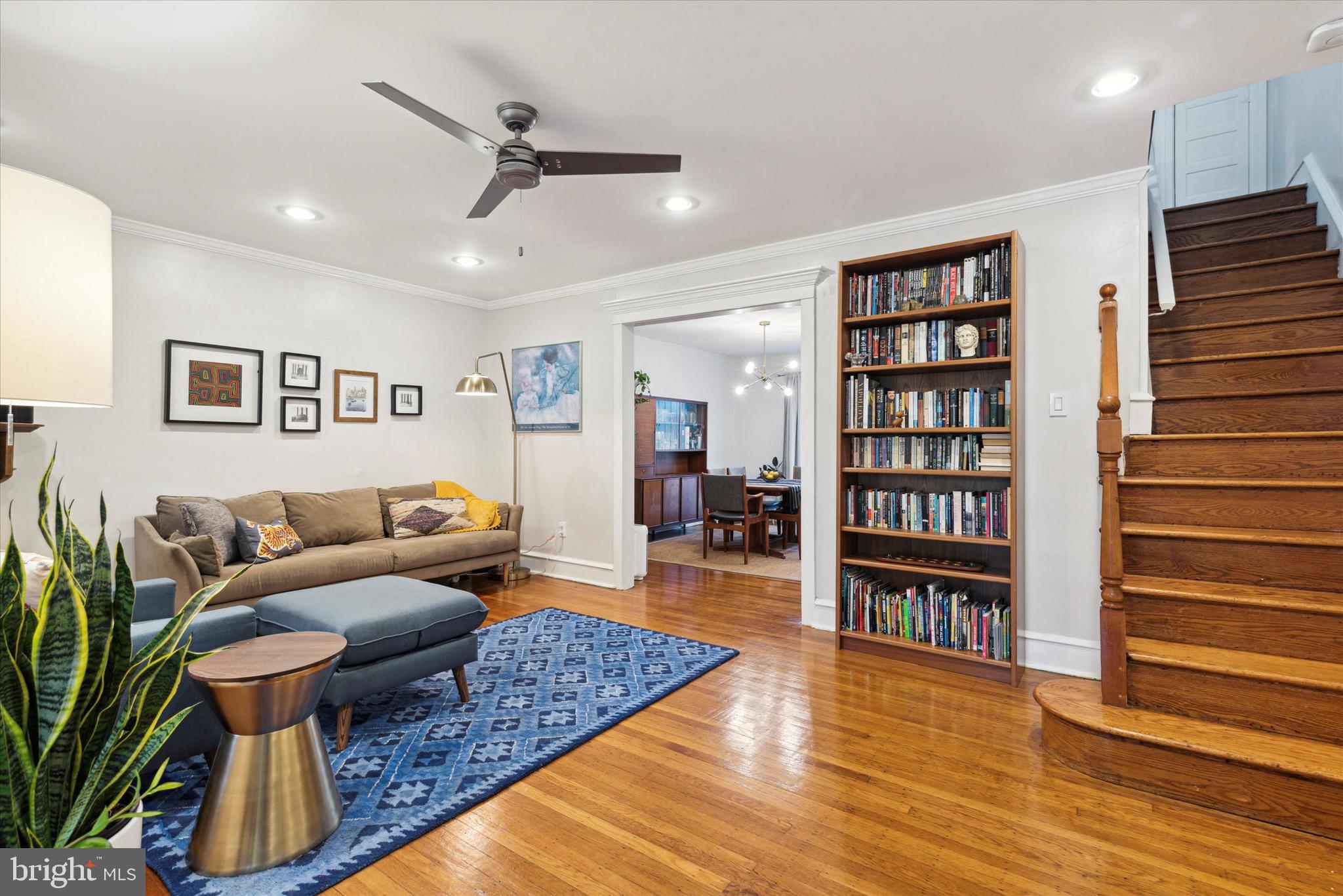 704 Carpenter Ln