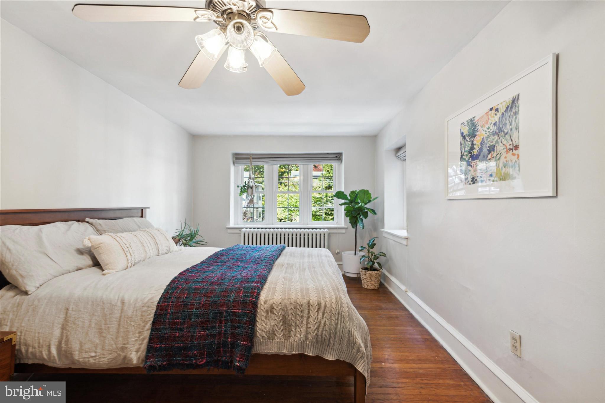 704 Carpenter Ln