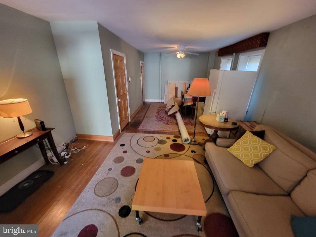 758 Carpenter Ln