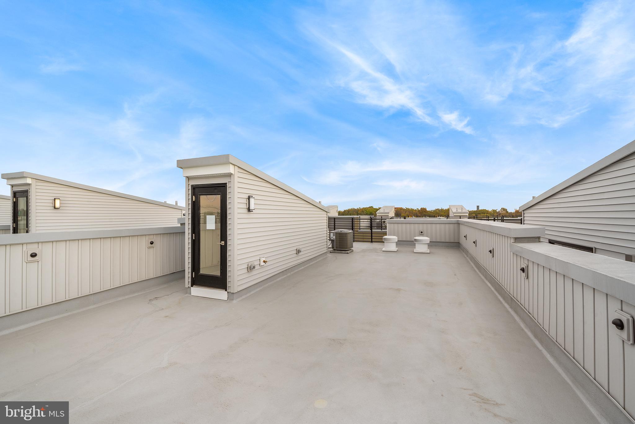 3000 Cityview Walk #175