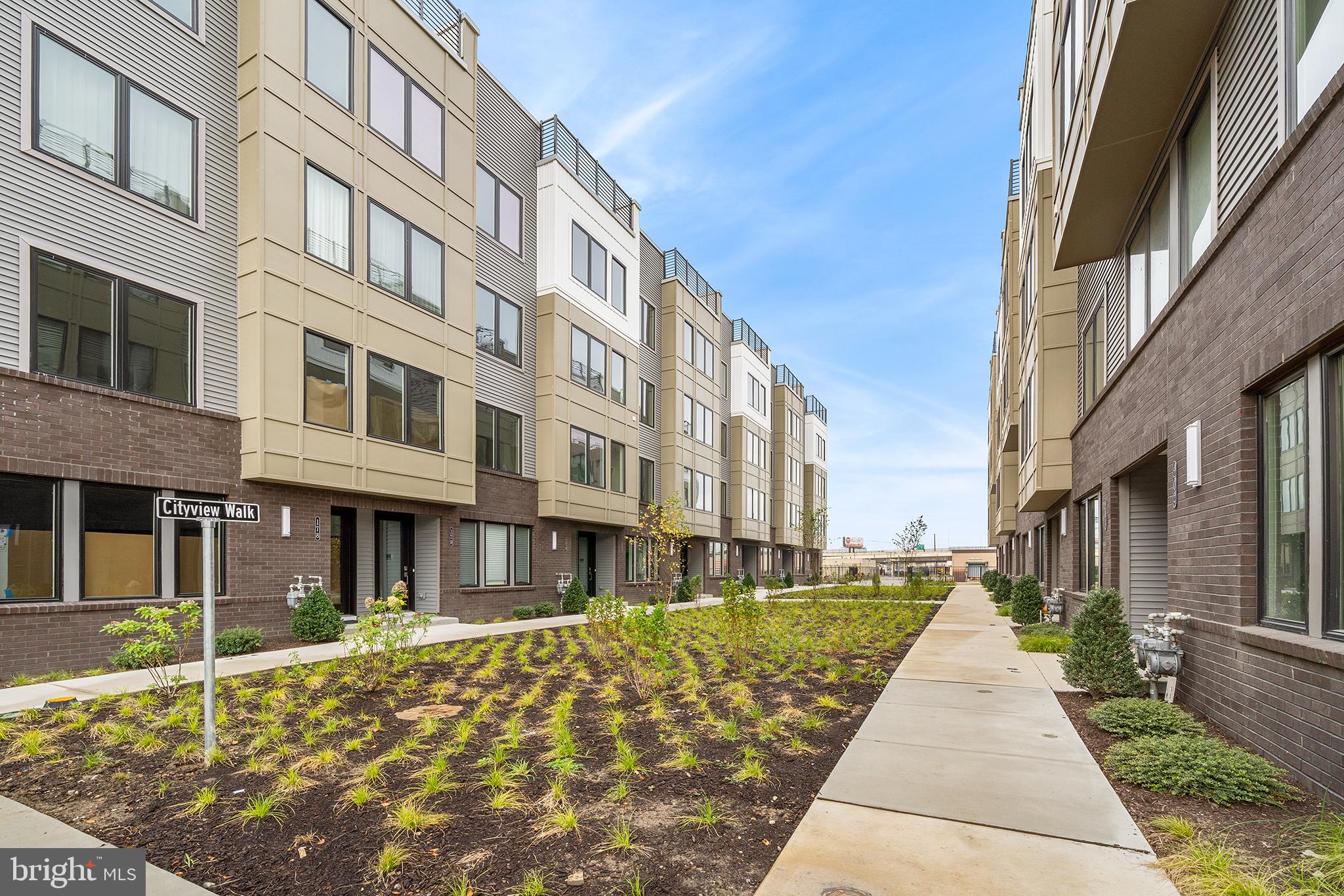 3000 Cityview Walk #175