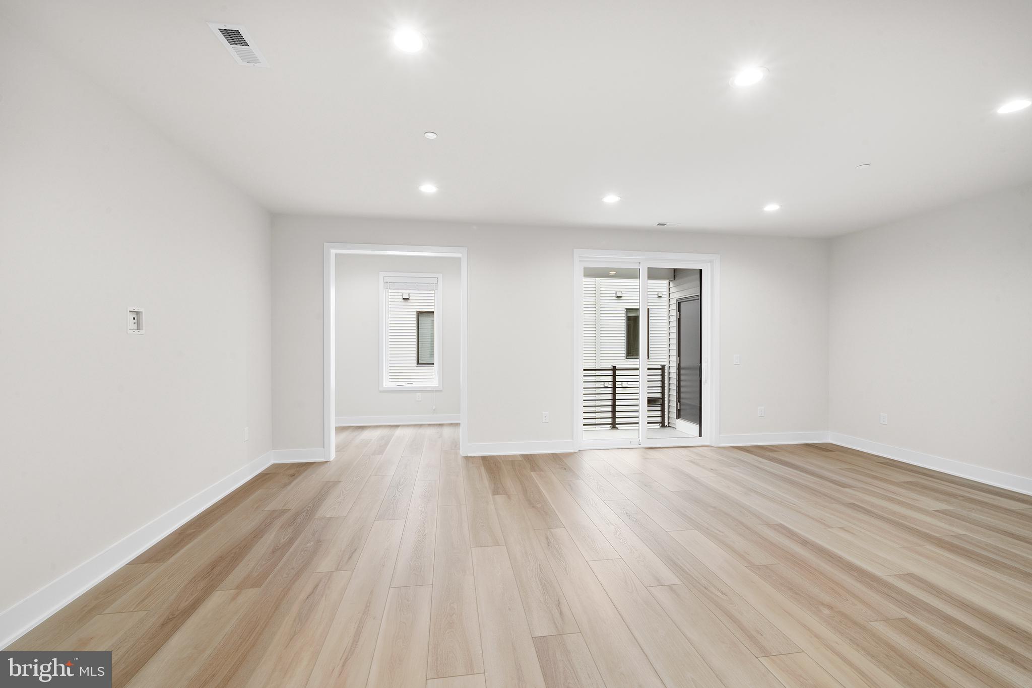 3000 Cityview Walk #175