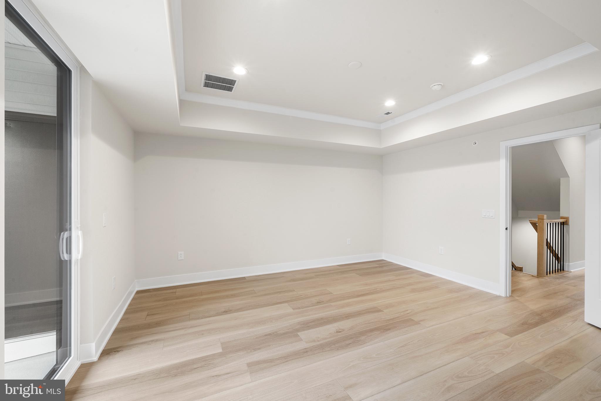 3000 Cityview Walk #175