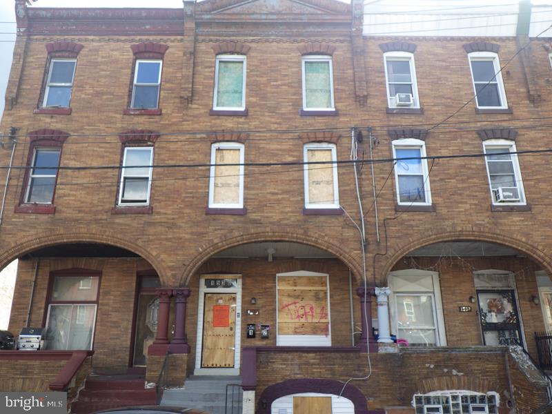 1530 W Lehigh Ave