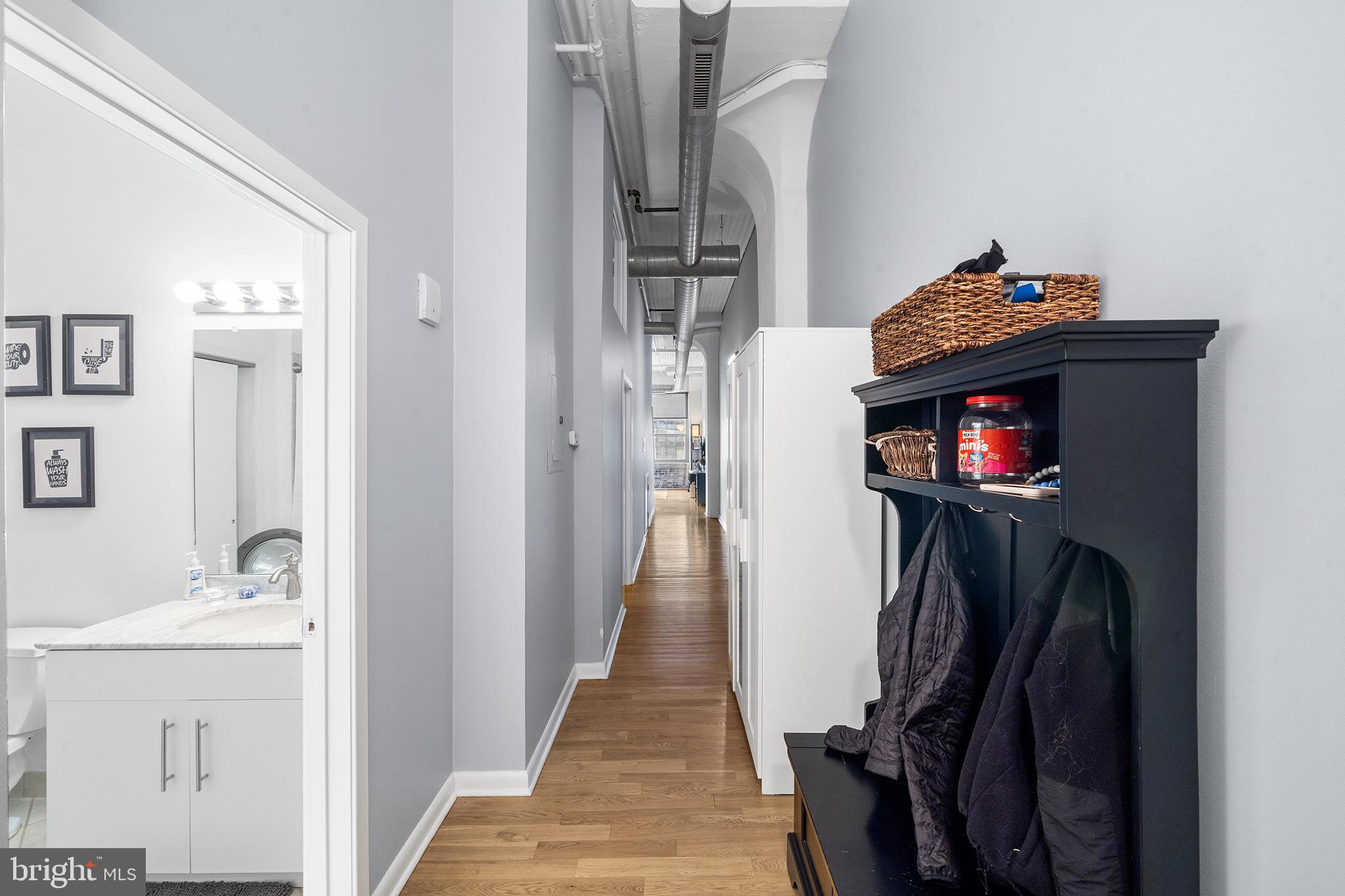 2200-28 Arch St #414