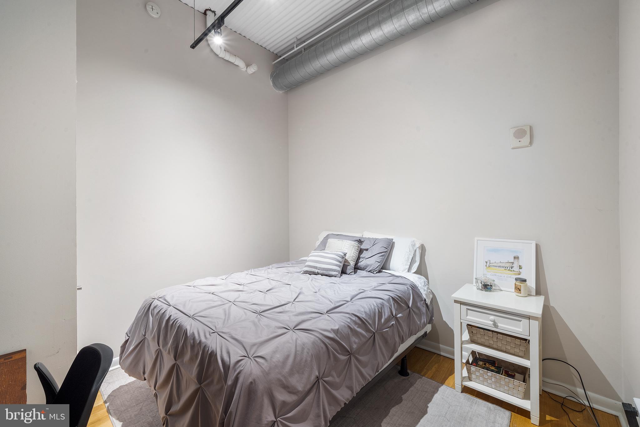 2200-28 Arch St #414