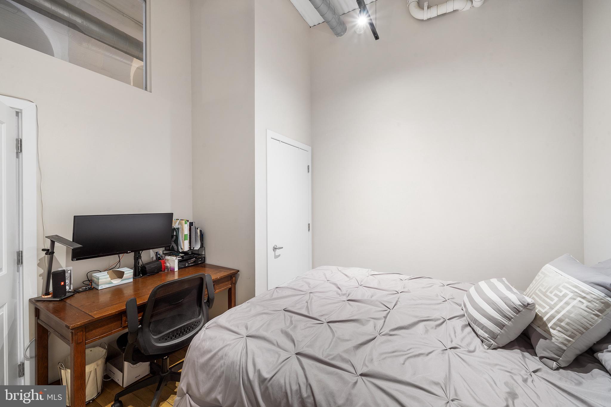 2200-28 Arch St #414