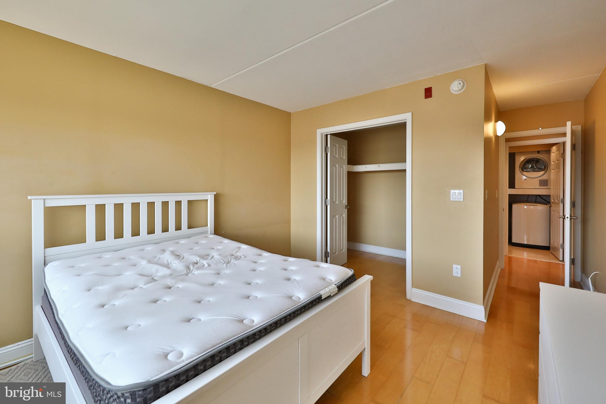 200-10 Lombard St #729