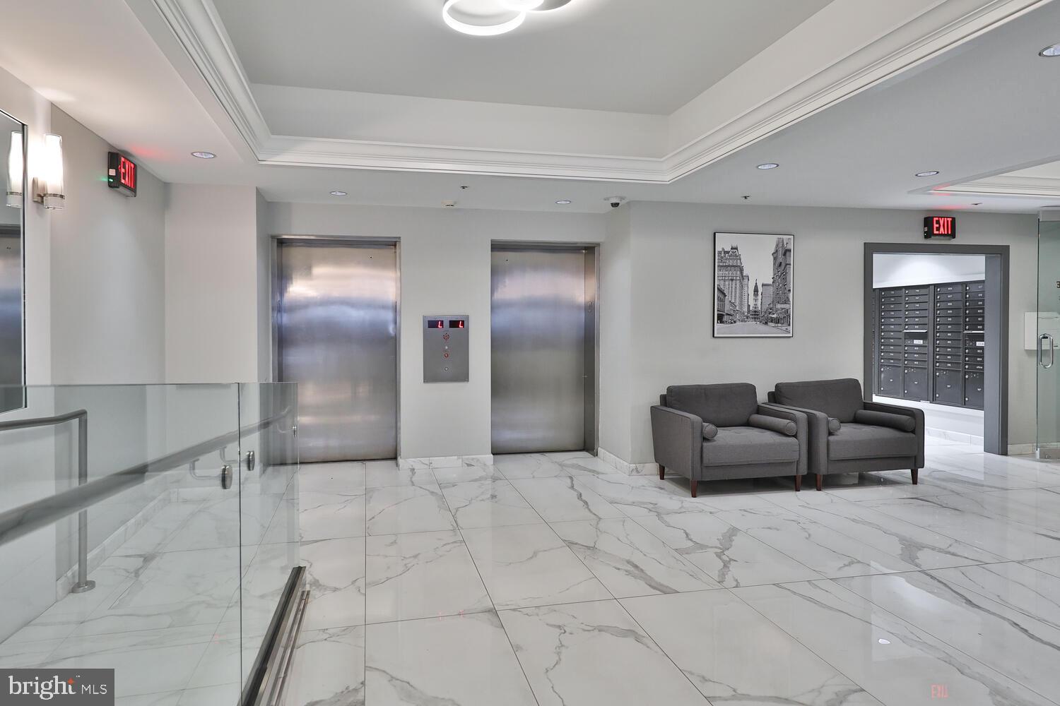 200-10 Lombard St #814