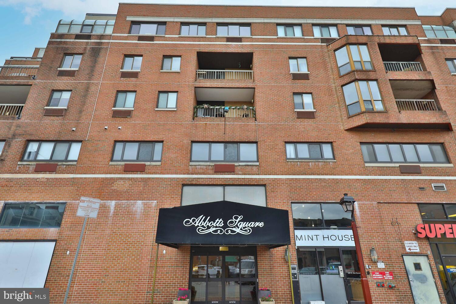 200-10 Lombard St #814