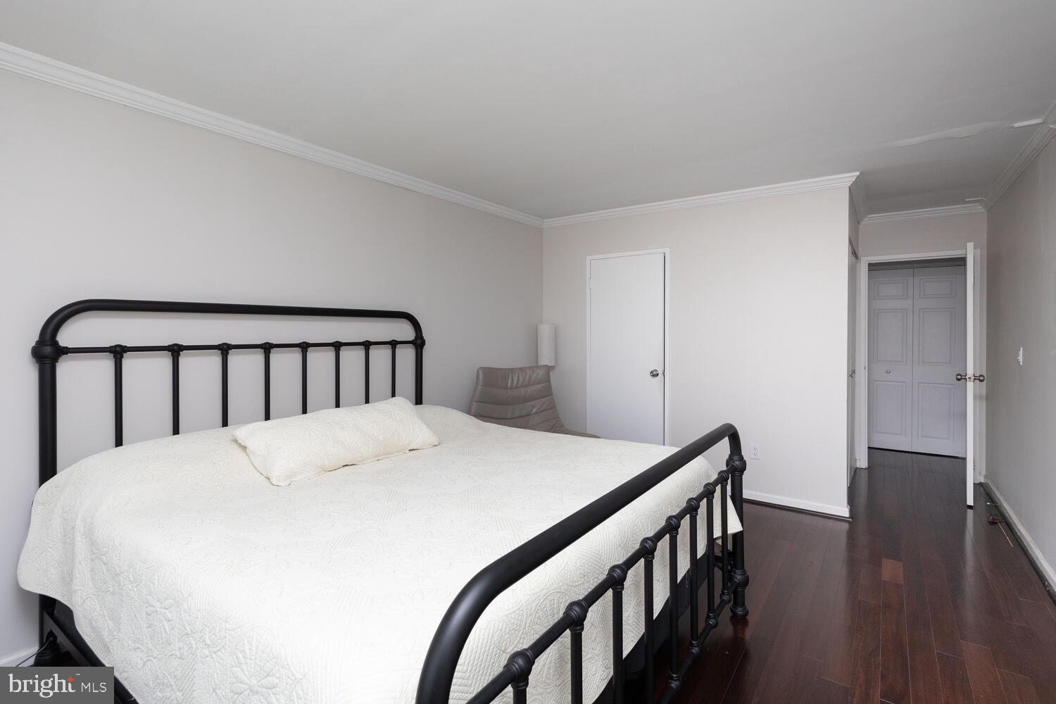 200-10 Lombard St #814