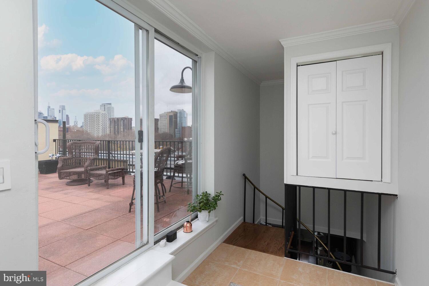 200-10 Lombard St #814