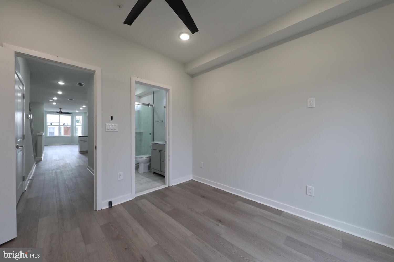 5217 Irving St #2