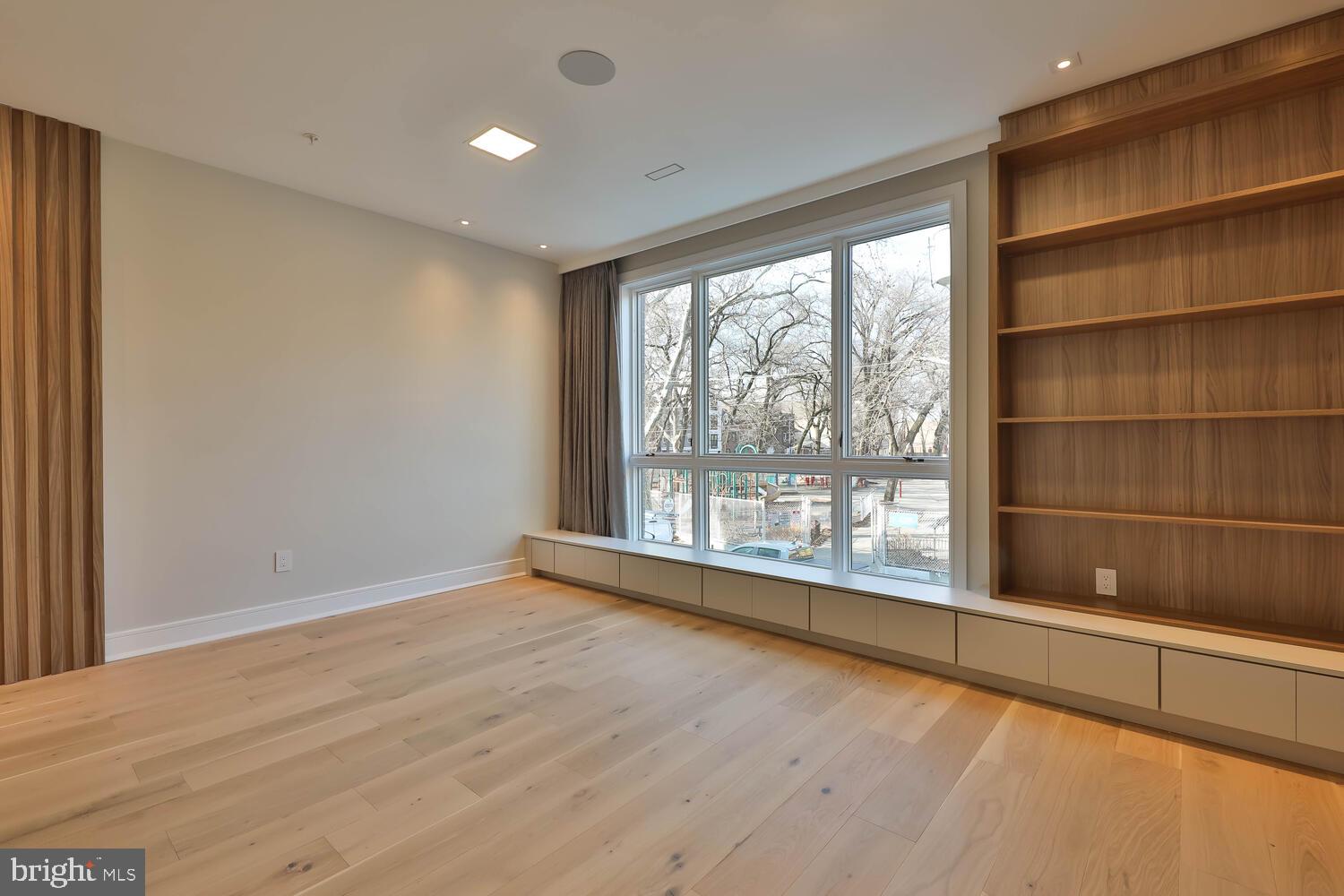 505 6th Street